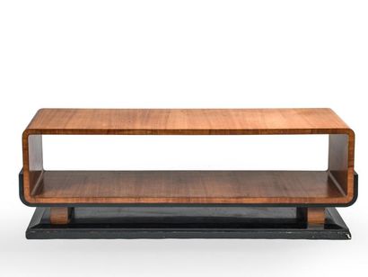 null Maison KRIEGER- Table basse en placage de palissandre pose sur une base en bois...