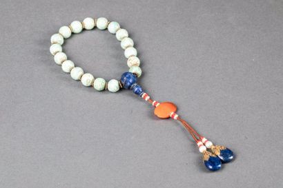null Mala, rosaire de prières en perles de jade et lapis lazuli incorporant une pendeloque...