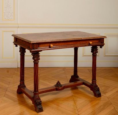 Petite table d'appoint en bois naturel mouluré...