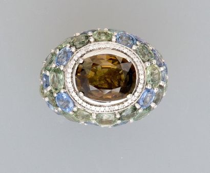 null Bague "boule" en or gris, 750 MM, ornée d'un rare et important chriysobéryl...