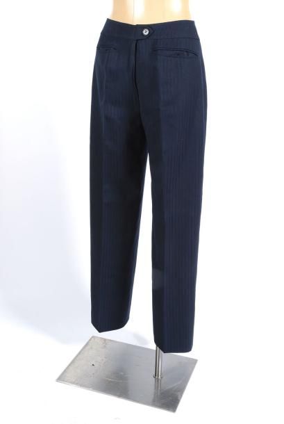 null JEAN PATOU - un pantalon a rayure bleu marine doublé en satinette taille 40/42...