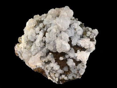 null Calcite et goethite..La mine de El Hammam, au Maroc, a fourni quantités de cristaux...