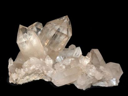 null Quartz.Les Alpes sont connues pour leurs cristaux de quartz qui peuvent prendre...