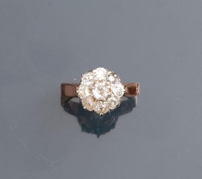 null Bague fleur en or rose et or gris, 750 MM, vers 1920, taille : 51, poids : 4,5gr....