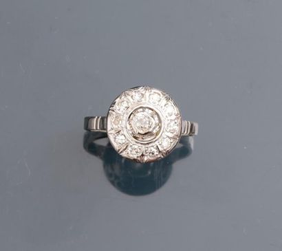 null Bague ronde en or gris, 750 MM, recouverte de diamants, taille : 55, poids :...