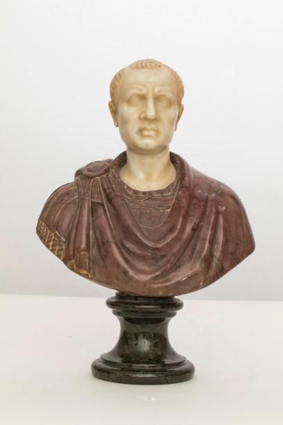 Buste d'empereur romain. Marbre et marbre...
