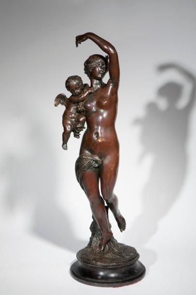 Vénus et l'Amour, Bronze à patine brun rouge...