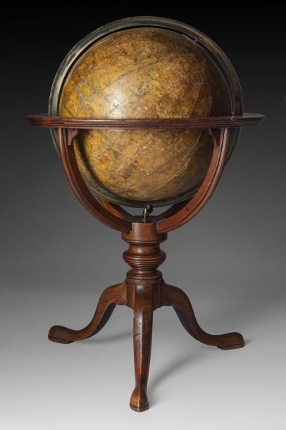null Sphère Céleste par Carry à Londres datée 1800 - Haut. : 63 cm.