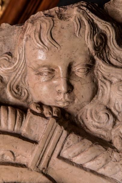 null Important bas relief sculpté en pierre marbrière savonneuse d'ISTRIE- Vierge...