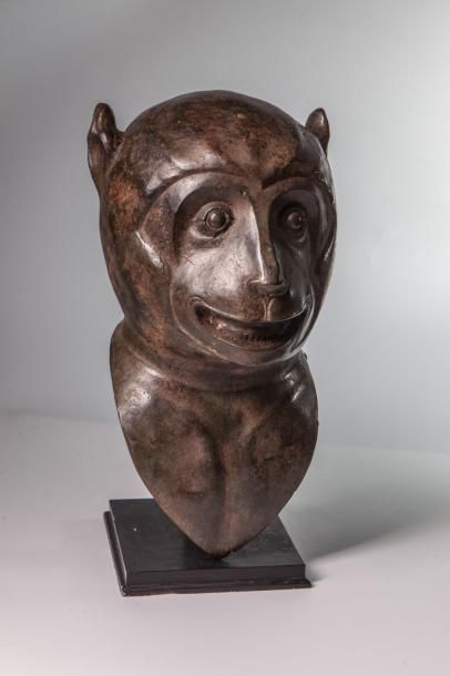 null CHINE - Tête de singe en bronze, souriant et les oreilles dressées, d'après...