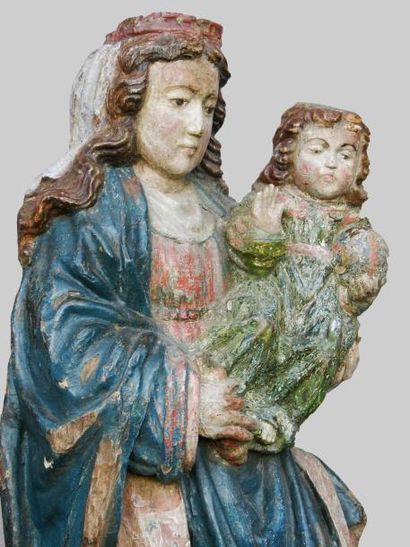 null Sculpture ronde-bosse à dos creux en bois polychrome représentant une Vierge...