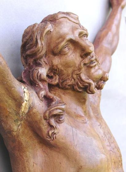 null Sculpture ronde-bosse en tilleul représentant un Christ. Détails réalistes de...