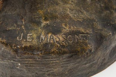 null MASSON Jules-Edmond (1871-1932) - Deux faisans et leur couvées - Bronze doré...