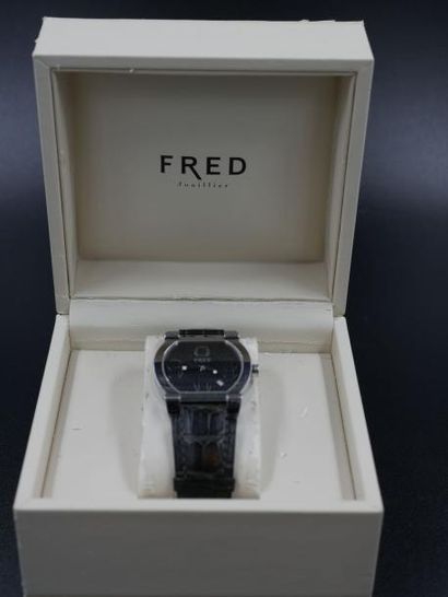 null FRED - Montre modèle "MOVE" cadran chromé  dans son écrin + Certificat et certificat...