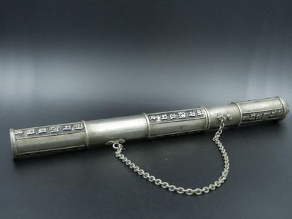 null Rouleau contenant des prières en métal argenté - TIBET - 38cm 