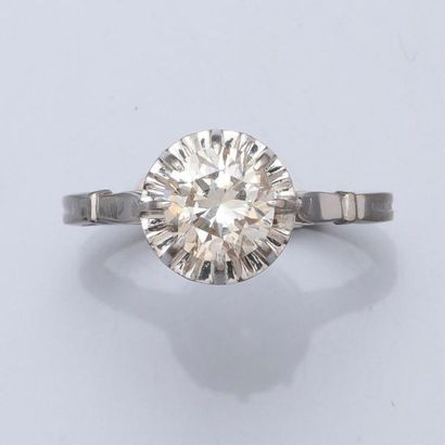 null Bague solitaire en or gris, 750 MM, ornée d'un joli diamant taille brillant...