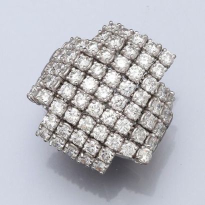 null Bague souple en or gris, 750 MM, recouverte de diamants, total : 4,50 carats...