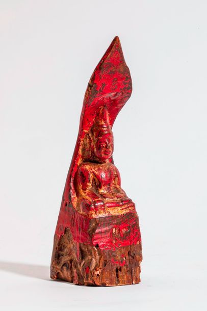 null Petite sculpture en bois figurant un buddha, H : 14 cm - Paire d'assiettes en...