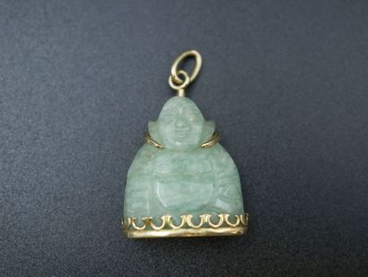 null Pendentif en jade en forme de Buddha - Monture or jaune - PB : 4,8gr