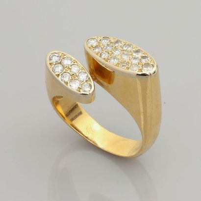 null Bague "toi et moi" en or , 750 MM, ornée de deux pavages de diamants, taille...