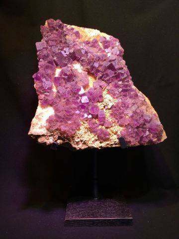 null Fluorine violette sur barytine, Berbès, Asturies, Espagne. Dimensions: 30 x...