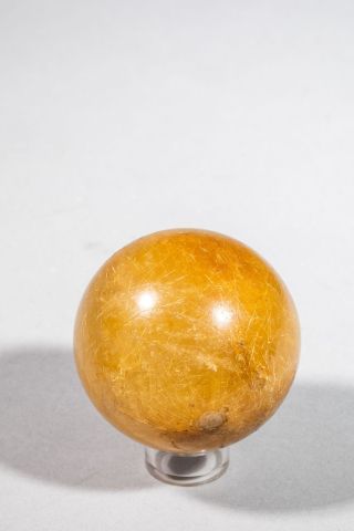 null Belle sphère de cristal rutile, Bahia, Brésil, diamètre: 6 cm. On y joint une...