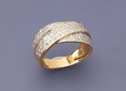 null Bague croisée d'or jaune, 750 MM, recouverte de diamants, taille : 54, poids...