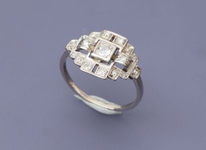 null Bague en or gris, 750 MM, recouverte de diamants, vers 1930, taille : 52, poids...