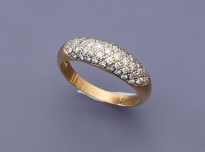 null Bague deux ors, 750 MM, recouverte de diamants, taille : 59, poids : 3,4gr....