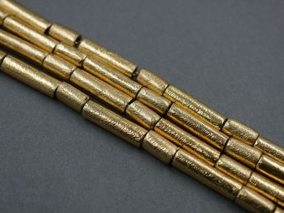 null CHRISTIAN DIOR - Collier sautoir à btaons en métal doré - Longueur : 16cm