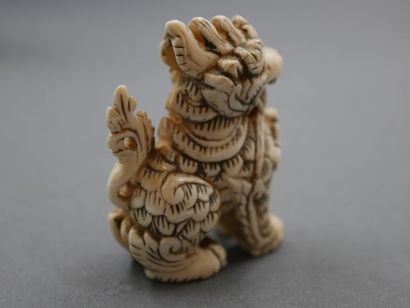 null Okimono en ivoire représentant un dragon - CHINE - Fin XIX début Xxème