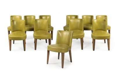 null Philippe HUREL (Né en 1955 ), 11 chaises, assise en cuir grainé vert. (Pourront...