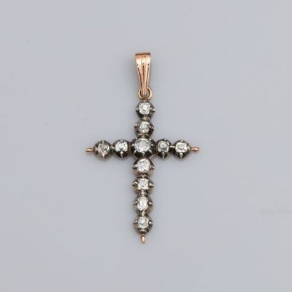 null Croix "Arlésienne" en pendentif en or 750MM et, argent 925 MM, ornée de diamants,...