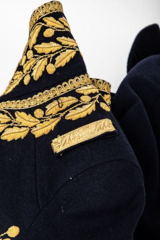 null Uniforme de Maréchal d'Empire constitué d'une vareuse en drap bleu et gilet...