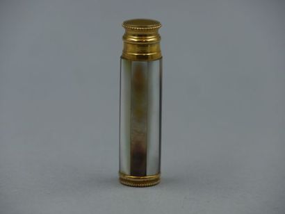 null Vaporisateur a parfum ancien en métal doré et nacre - Fin XIXème