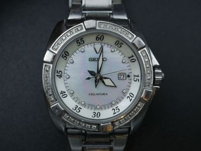 null SEIKO - Montre bracelet en acier modèle VENTURA, cadran en nacre, petits diamants...