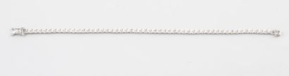 null Bracelet Ligne en or blanc -18K- serti de diamants blancs de taille moderne...