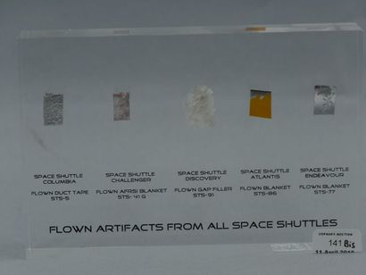 null Ensemble de 5 artefacts provenant des navettes spatiales ayant volé dans l’espace...