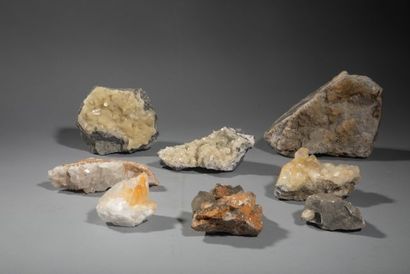 null Lot de 8 calcites: Calcite, Tribe, Lozère, France. Calcite, galène, Largentière,...