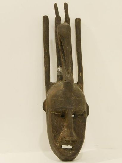 null Masque en bois sculpté, traces de polychromie - Afrique de l'Ouest - Haut.:...