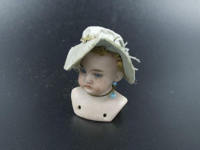 Armand MARSEILLE- Tête de poupée en porcelaine,...
