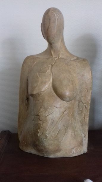 ROQUES Lucie "Torse Féminin" Bronze Hauteur : 51 cm largeur : 25 cm 1/8 Fonderie...
