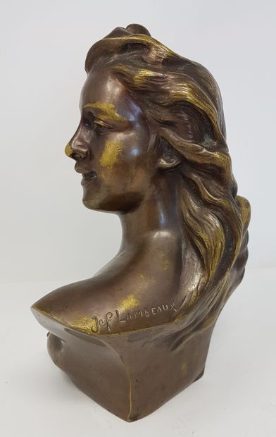 LAMBEAUX Jef (1852-1908) " Buste de femme " Sculpture en bronze de 1900, H : 22 cm,...