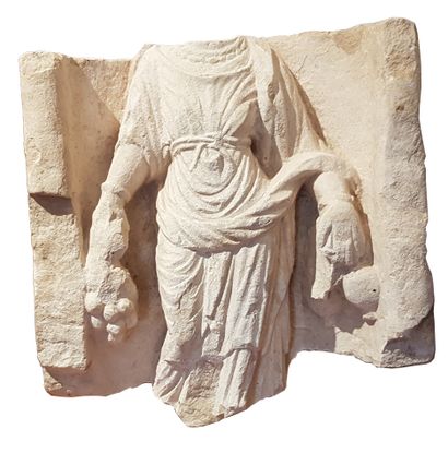 JUNON - ART ROMAIN - II-IIIe siècles après J-C 
罗马最重要的女神、众神的女王、婚姻和生育的保护者的石灰岩甲骨文雕塑。高度：30厘米...