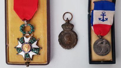 MEDAILLE DE SAINTE HELENE - LEGION D’HONNEUR Medal of Saint Helena. Napoleon III...