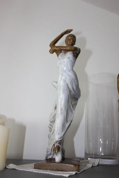 CANTIN Josiane "Sofia" Bronze réalisé à la cire perdue Fondeur d'Art de Blain H :...