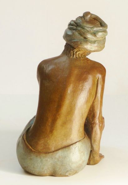 GAGNES DENEUX Jacqueline "Odalisque" Lost-wax bronze. 24 x 24 x 14 cm 2-color patina,...