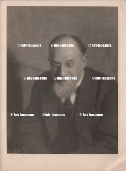 Érik SATIE par MAN RAY en 1922