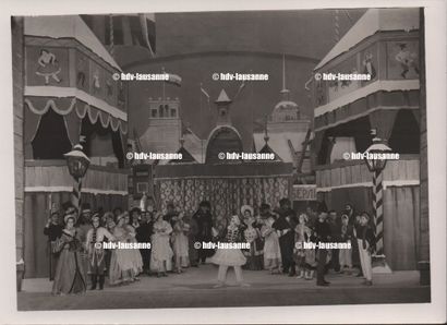 Raoul BARBA- Monte-Carlo Réunion de 17 photos d’époque 1930 :
"Les Matelots" 6 photos,...