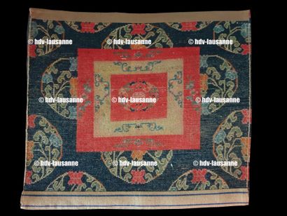 Tapis Lotus et Shou - Tibet (Chine) Période de l'empereur chinois GUANGXU (1875-1908).
Tapis...